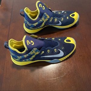 Nike Sz Running Basketball Shoes